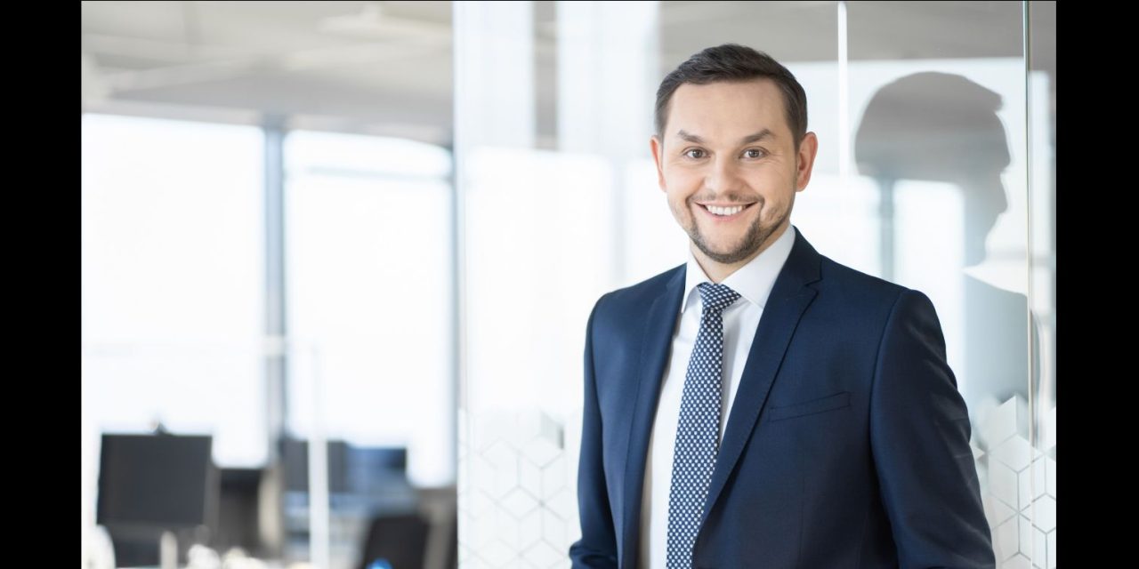 Kamil Kowa staje na czele Savills w Polsce