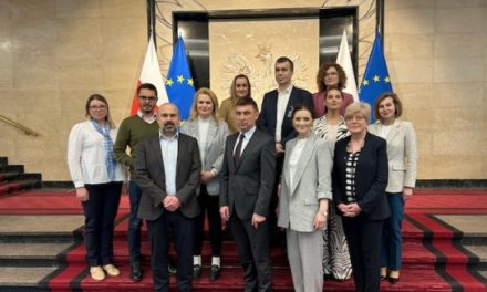 Strengthening the dialogue between government and business