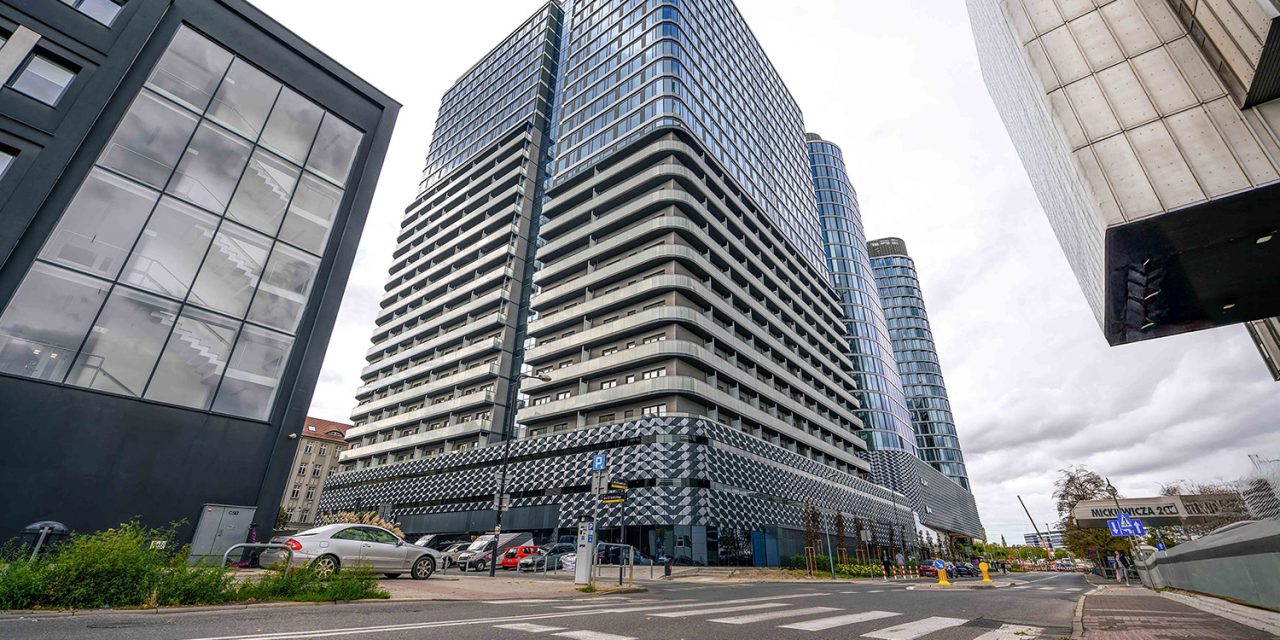 Over 18,000 sq. m of Deckshield flooring in the parking lot of the Global Apartments residential tower in Katowice