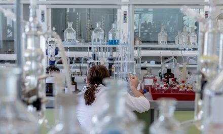 Nowoczesne laboratoria są towarem deficytowym
